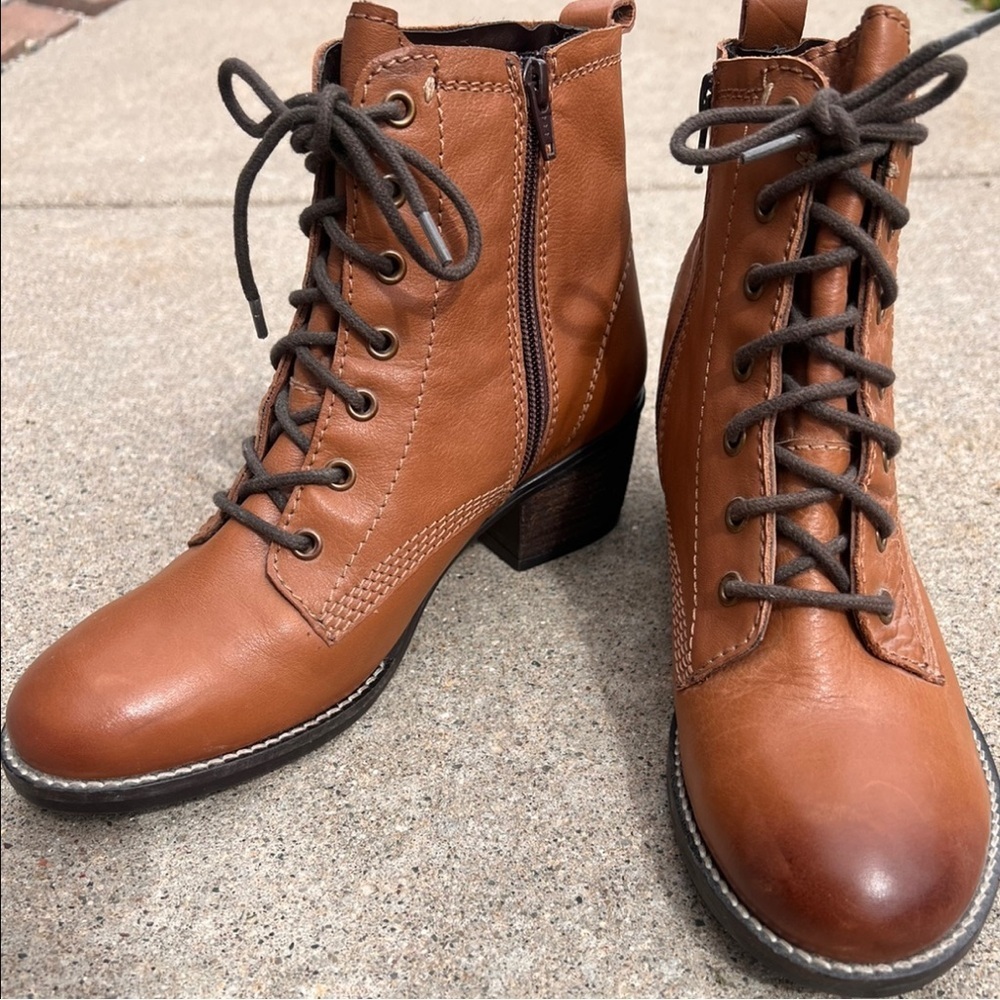 Dune London Peetonz Brown Lace Up Boots with Vintage Finish - Picture 4 of 9